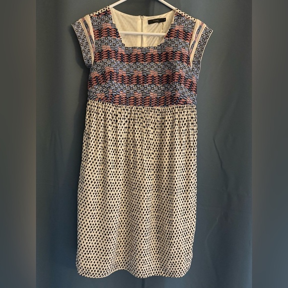 THML Dresses & Skirts - THML Embroidered Geometric Line Dress | Size Small | Baby Doll Style